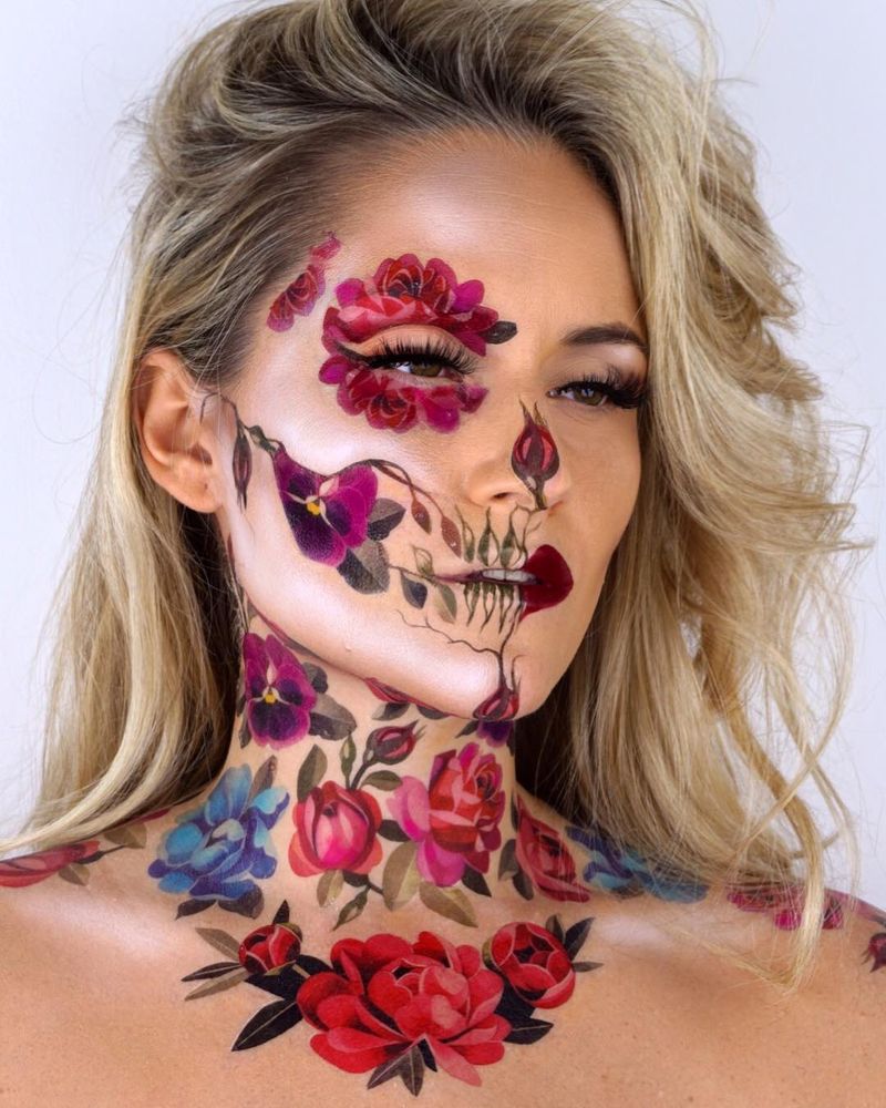 Crâne floral délicat pour les idées de maquillage du jour des morts