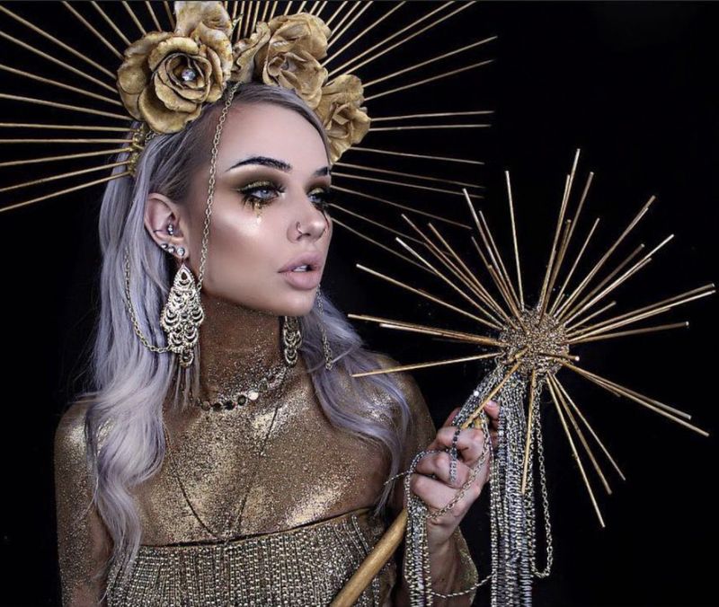Idées de maquillage Golden Goddess pour Halloween