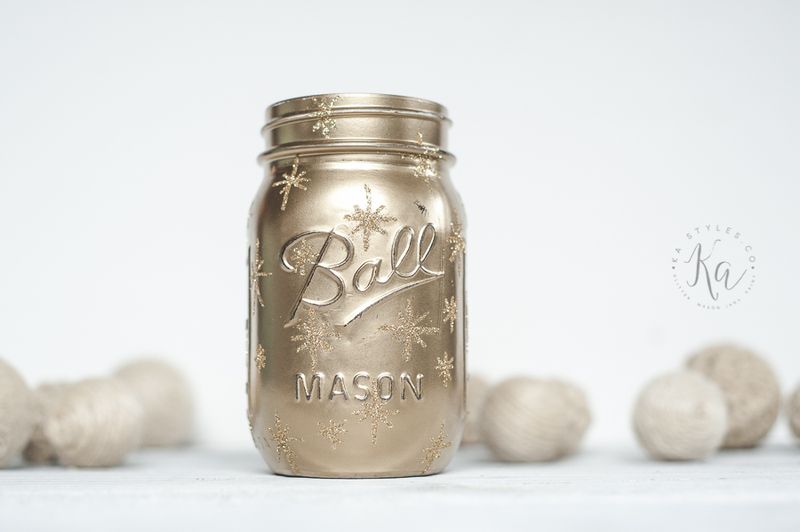 Einzigartiges Kunsthandwerk zum Herstellen und Verkaufen: Metallic Gold Mason Jars