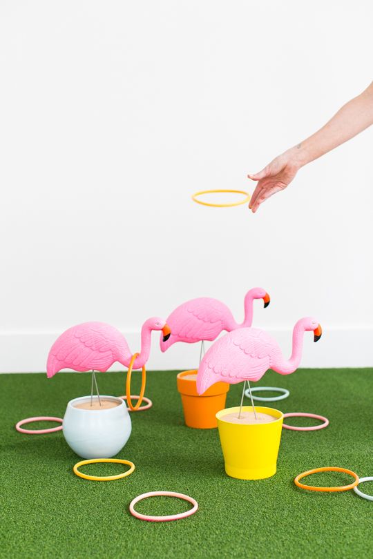 Jednostavne ljetne aktivnosti za djecu: igra bacanje prstena flaminga