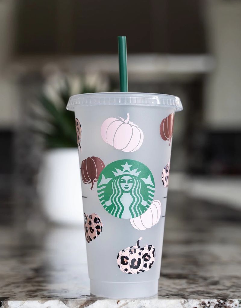 Starbucksova šalica po mjeri za jesen s bundevama u ružičastom zlatu i leopard printu