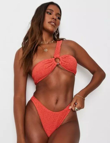 Bikini orange flatteur à une épaule