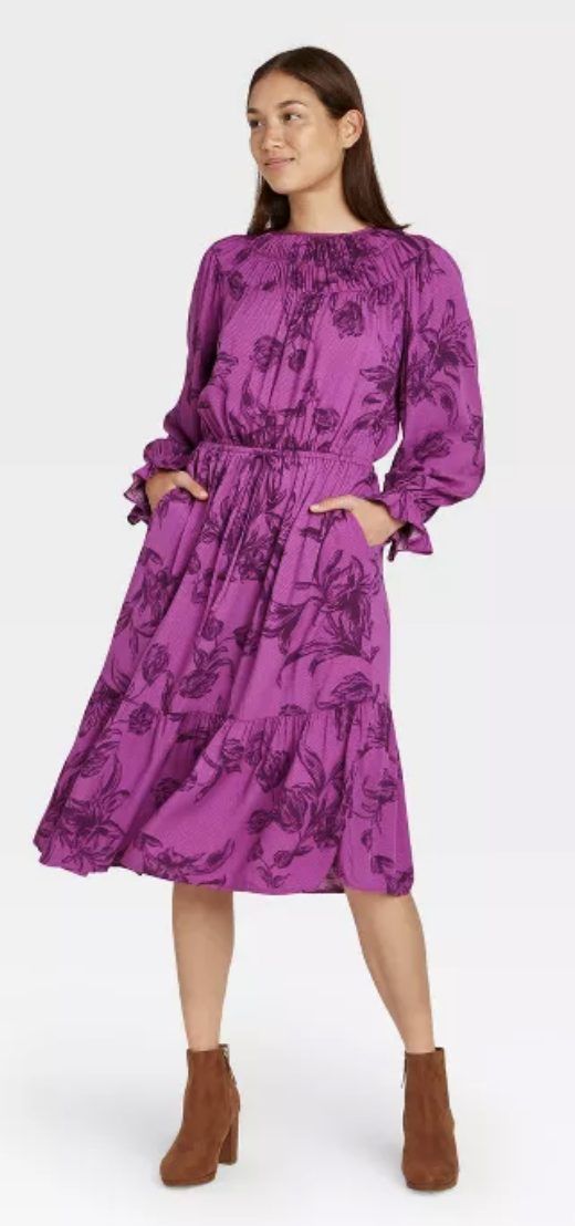 Violettes Target-Kleid mit Blumenmuster