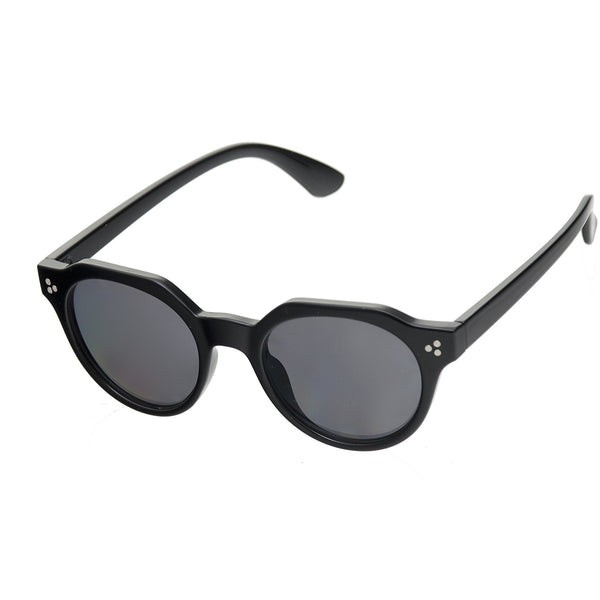   Steve Madden İyi Bir Marka mı?: Siyah güneş gözlüğü