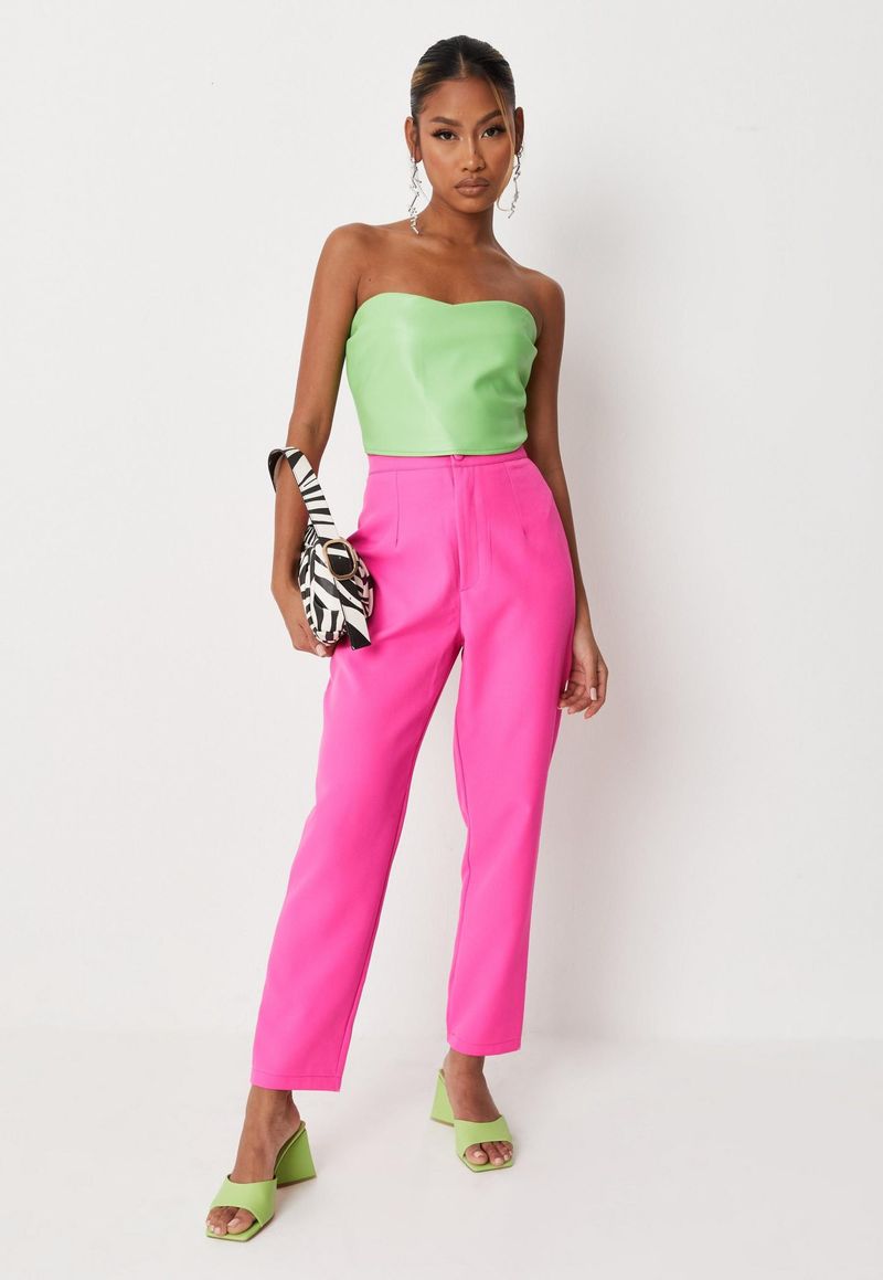 Top vert fluo avec pantalon rose vif