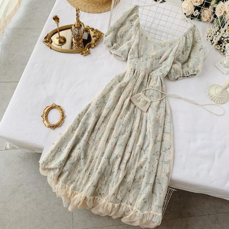 Najbolje haljine poput LoveShackFancy: Vintage cottagecore haljina