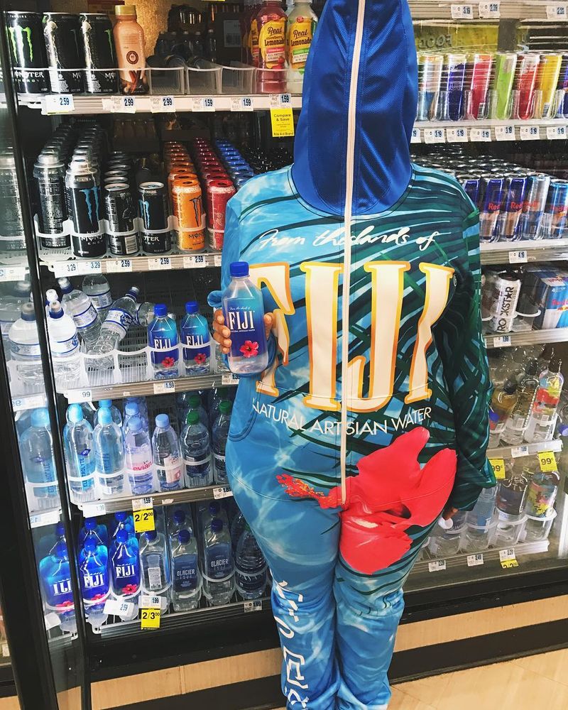 Fiji Water smiješan kostim za Noć vještica