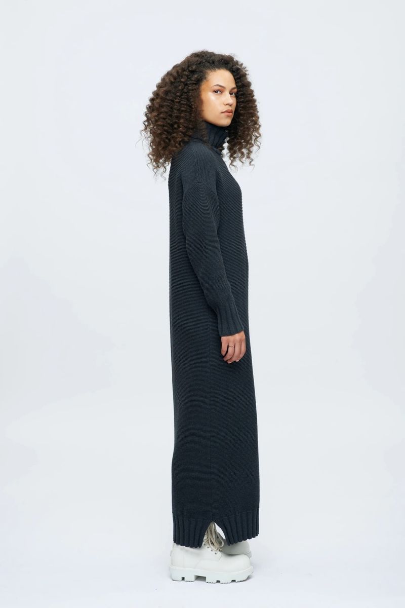 Najbolje pristupačne minimalističke marke odjeće: KOTN
