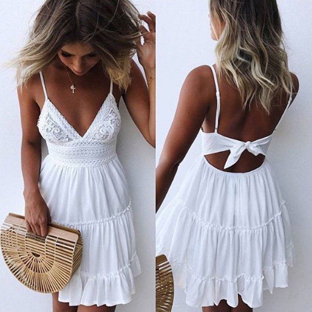فستان صيفي أبيض قصير للشاطئ