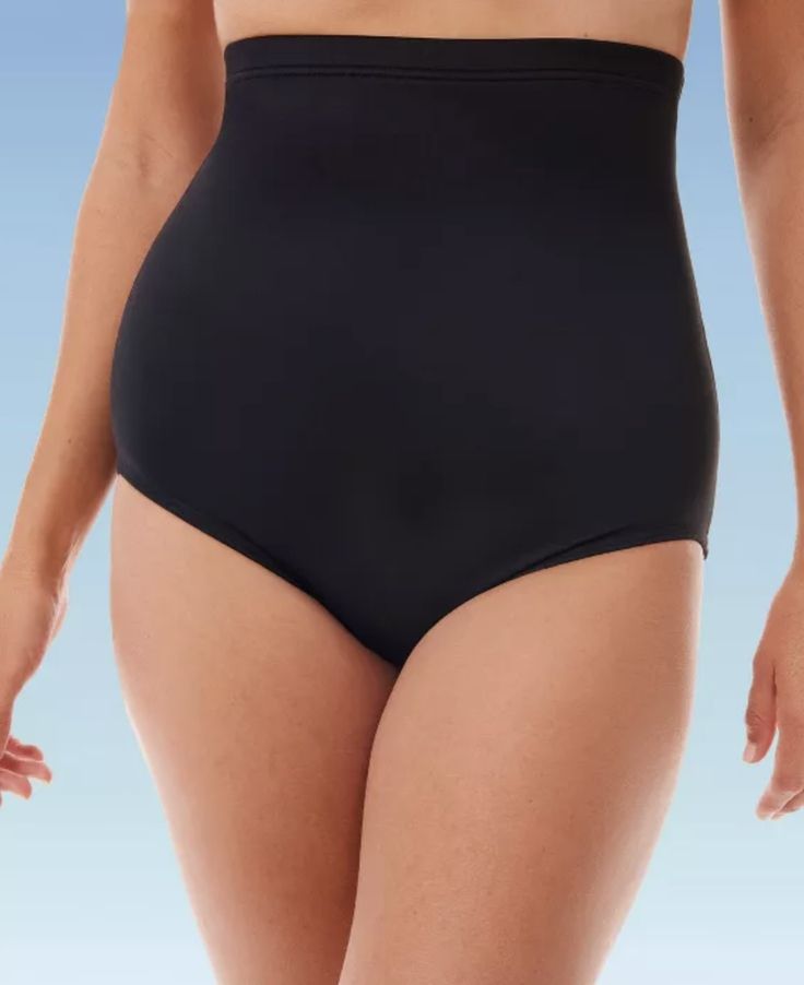 Črne bikinije z visokim pasom za prekrivanje trebušne maščobe
