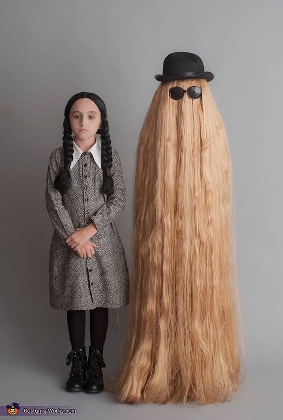 Mittwoch Addams & Cousin It Halloween-Kostüme