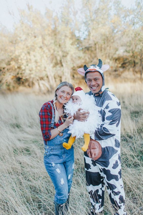 Najbolji obiteljski kostimi za Halloween - obiteljski kostim farmera s bebom