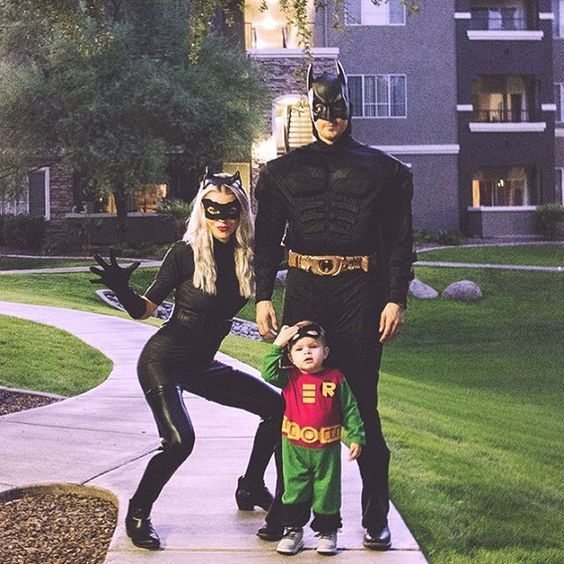 Kostimi obitelji Batman, Catwoman i Robin za Noć vještica