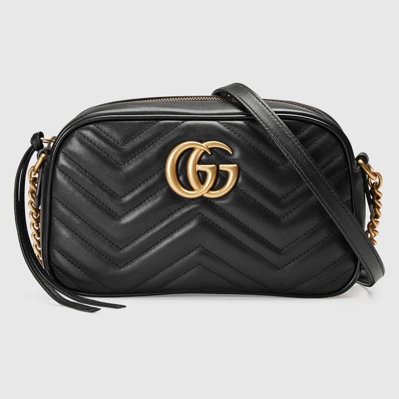 Gucci GG Marmont Matalasse პატარა მხრის ჩანთა შავი ფერის საუკეთესო დიზაინერის ჩანთებისთვის $2000-მდე