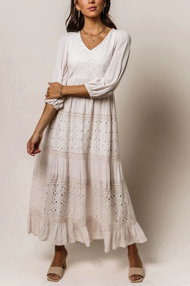 أزياء بوهو: فستان طويل أبيض طويل الأكمام