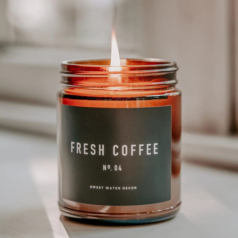 Najbolji darovi za tajnice: svijeća s mirisom svježe kave