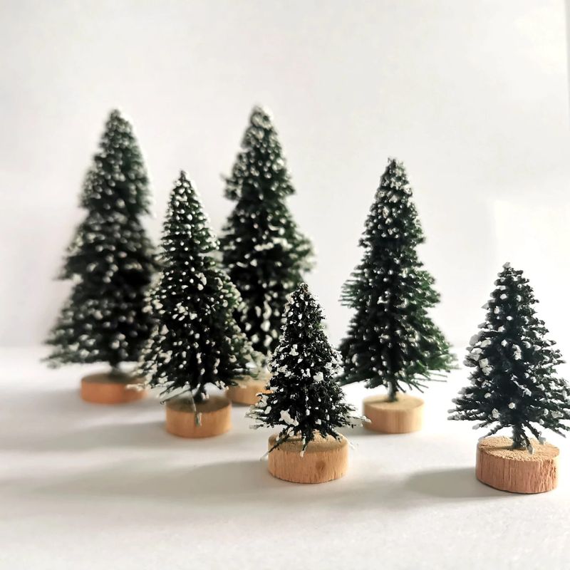 Mini dekoracija mize za božično drevo