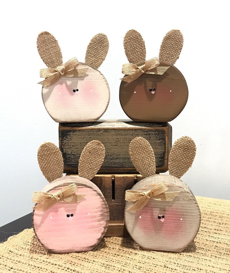 Décoration de Pâques bébé lapin en bois