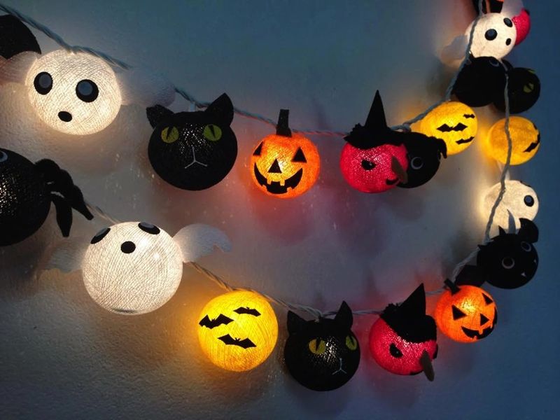 Svjetla s žicama za Halloween Ball za najbolje unutarnje dekoracije za Noć vještica