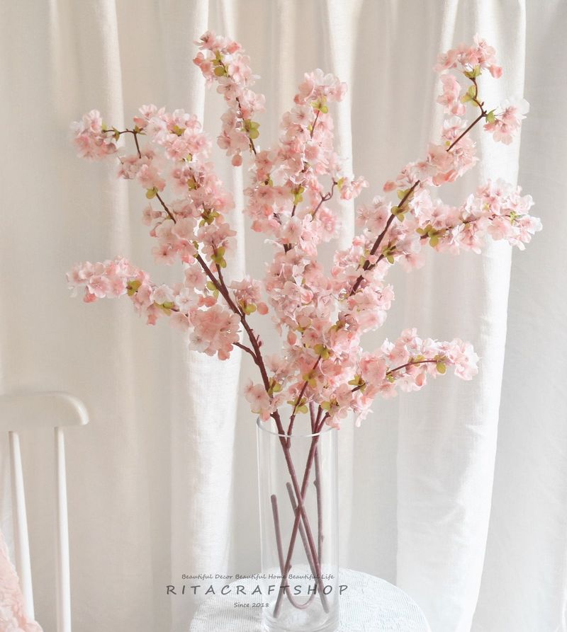 Faux bâtons de fleur de cerisier pour un décor de printemps