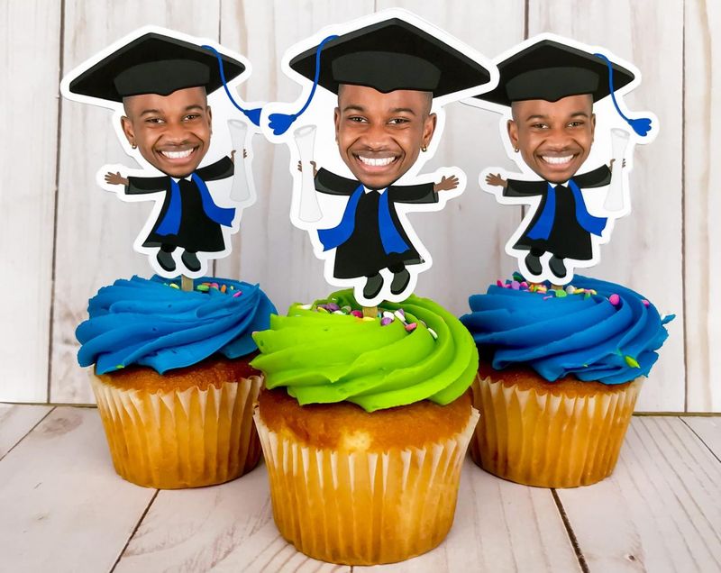 Özel mezuniyet cupcake toppers