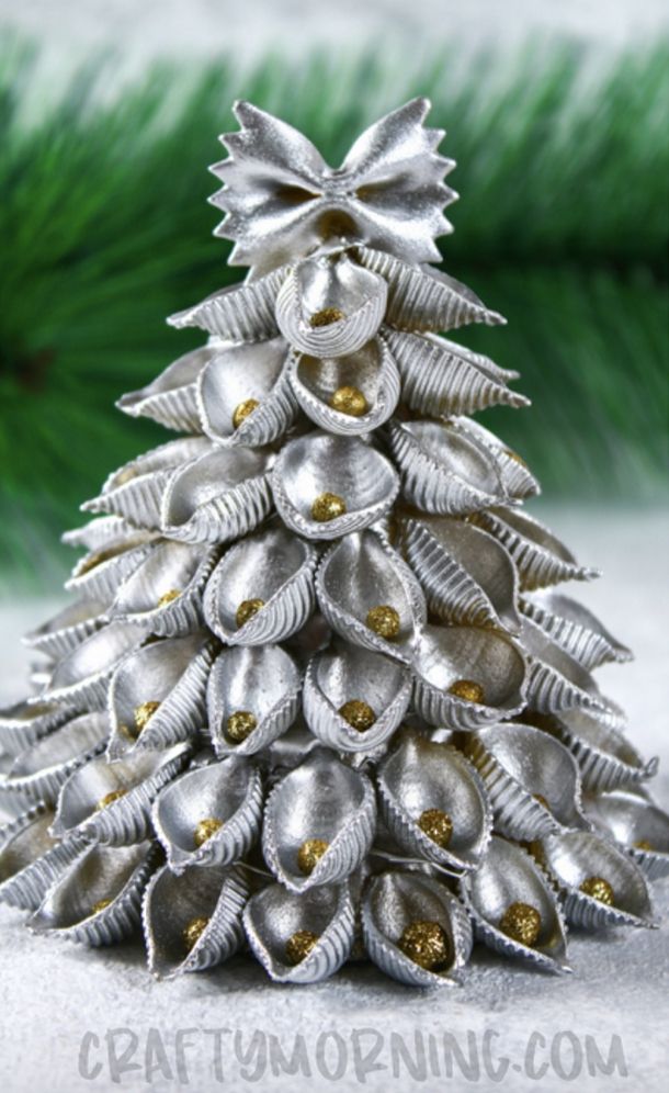 من السهل DIY 3D Pasta Christmas Tree Craft للكبار