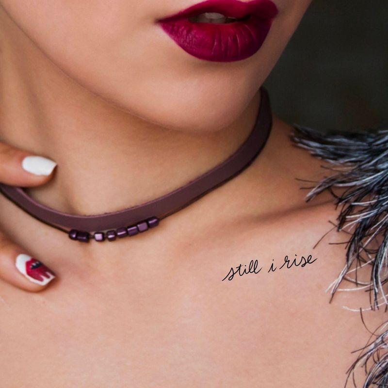 Still I Rise ponudba za najboljše tetovaže na ključnici za ženske