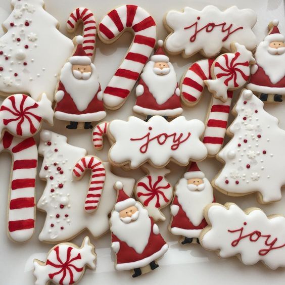 Biscuits au sucre de Noël rouges et blancs