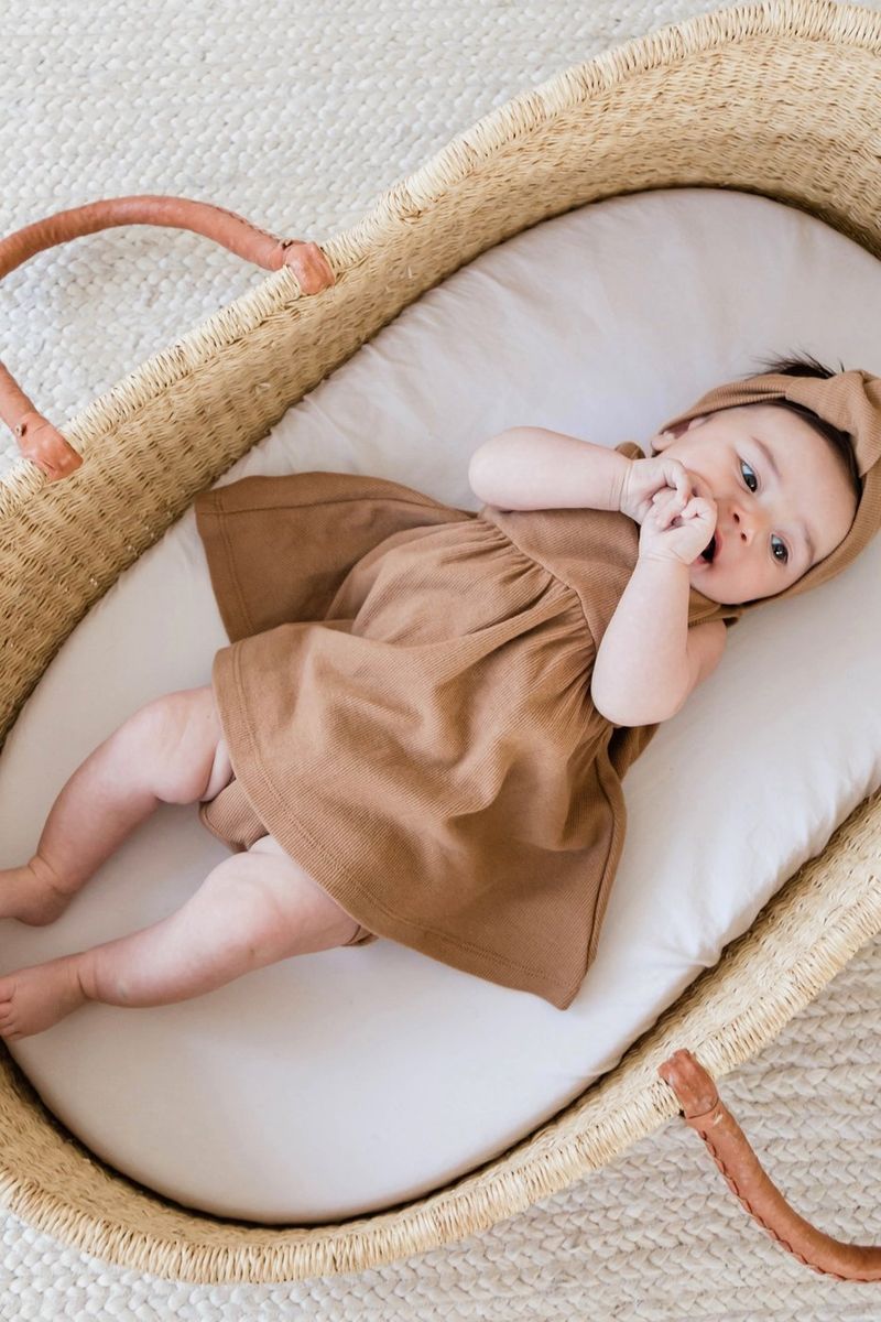 Slatke haljine za novorođenčad