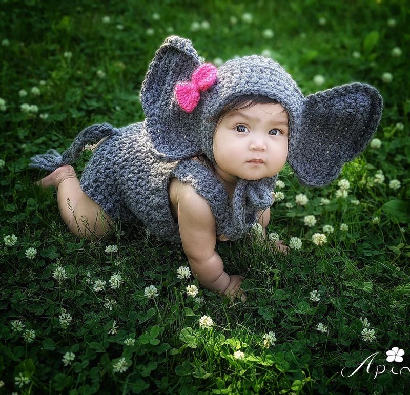 Yeni yürümeye başlayan çocuklar için bebek fil Cadılar Bayramı kostümü