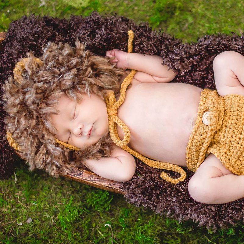 Bebek aslan bebek Cadılar Bayramı kostümü