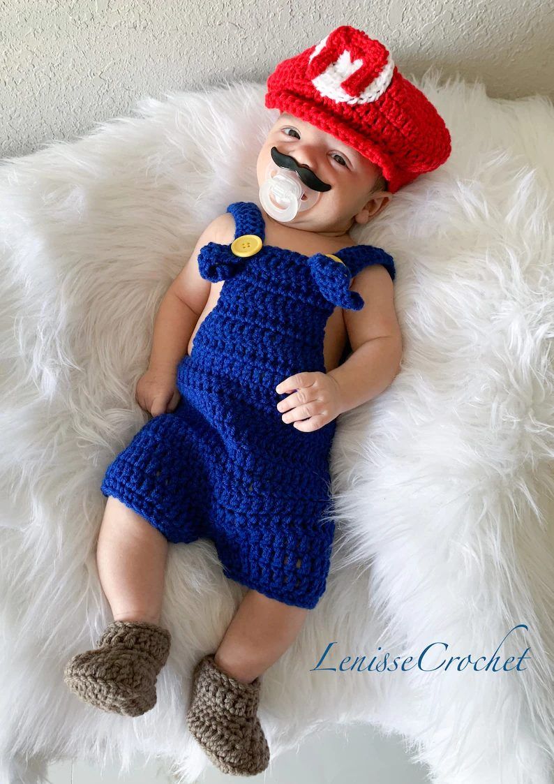 Heklani kostim za novorođenče Super Mario