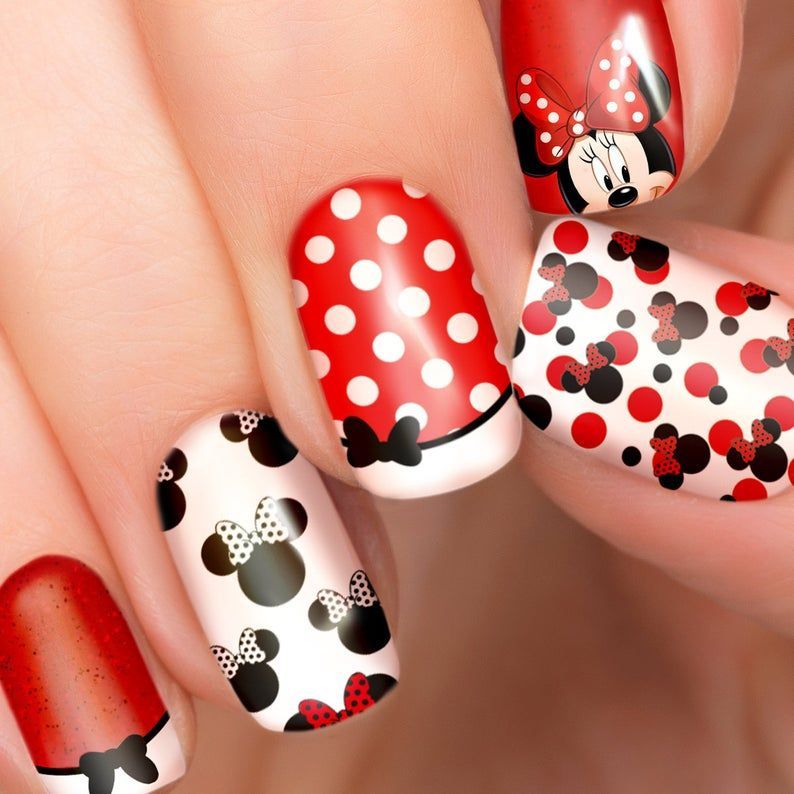Søte røde Minnie Mouse negleklistremerker