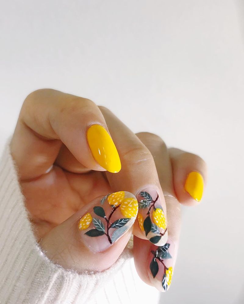 Simpatični rumeni limonini in sadni nohti