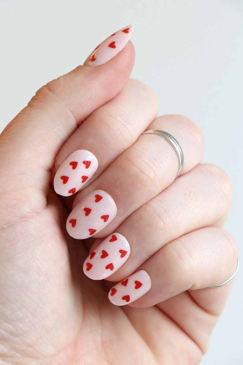 Ongles coeur rouge et rose