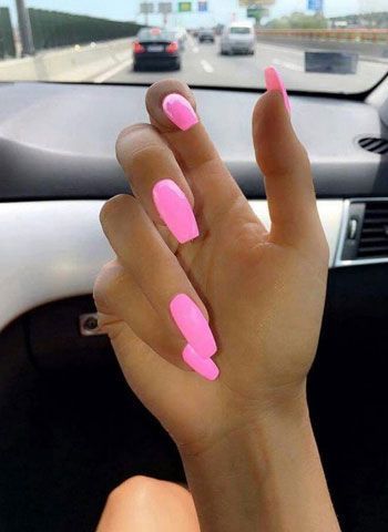 Vruće ružičasti ljetni nokti