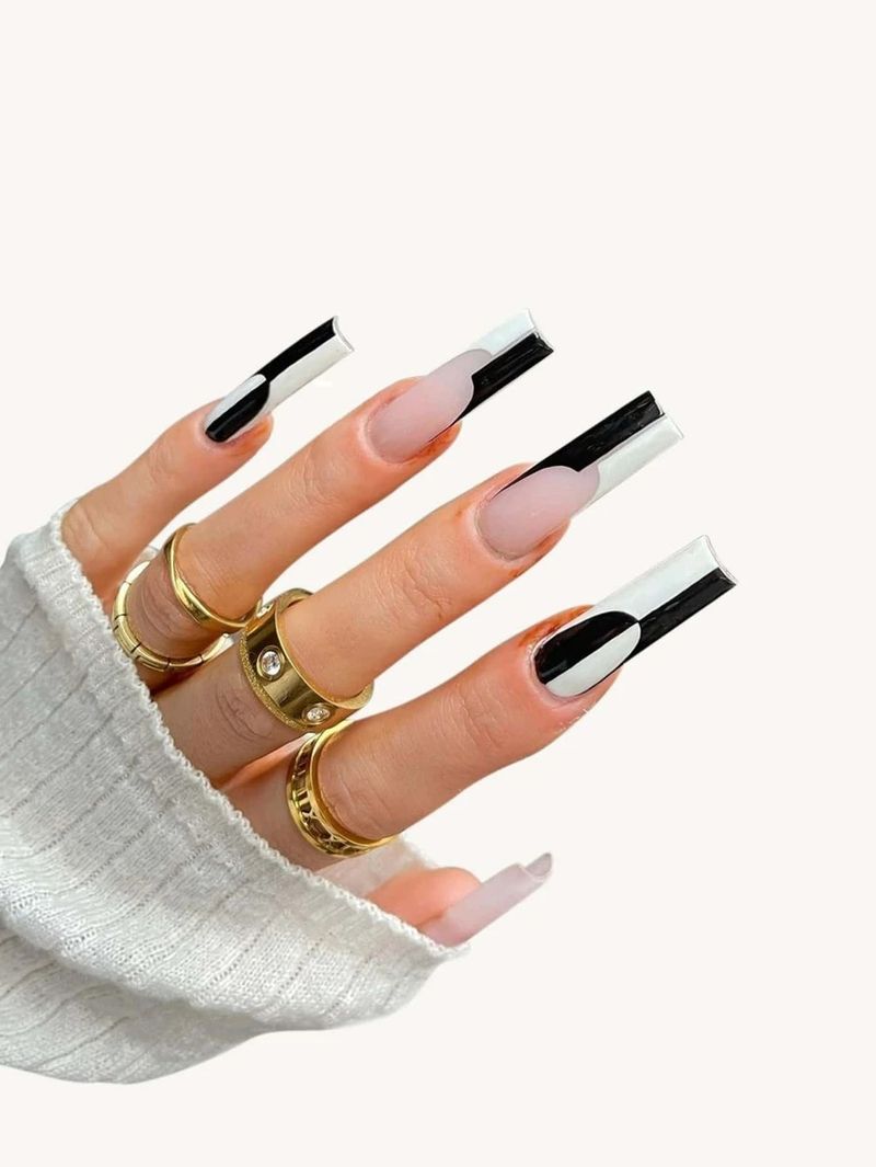 Apstraktni minimalistički crno-bijeli suženi četvrtasti nokti