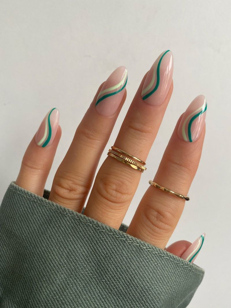 Зелені абстрактні вихору нігті