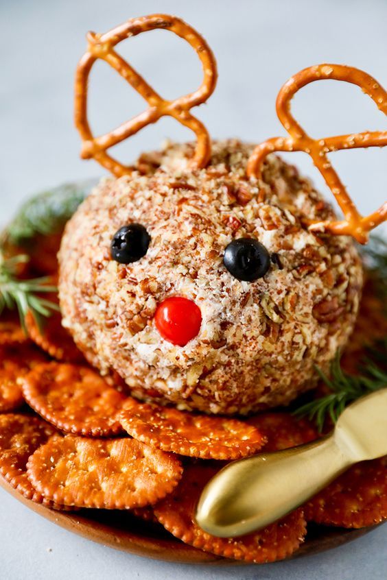 Sevimli Noel mezeleri: Rudolph Peynir Topu