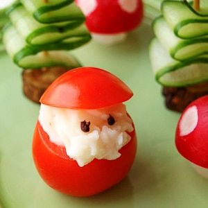 Söpöjä jouluherkkuja: tomaatti- ja perunamuusi Joulupukki