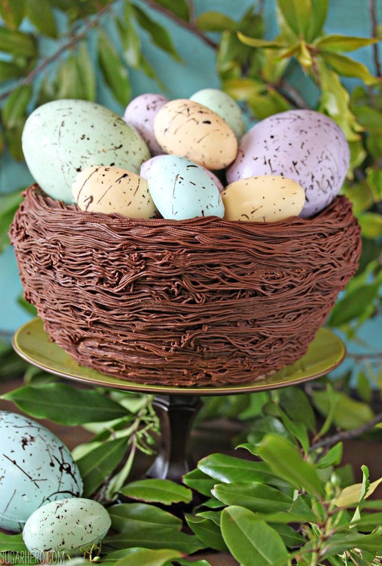 Gâteau nid de Pâques aux oeufs