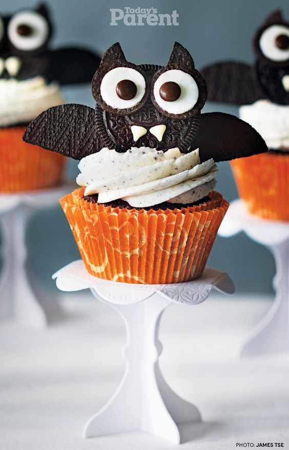 Haunted Bat Cupcakes
