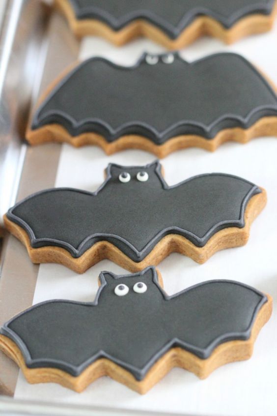 Bat Halloween -sokerikeksejä