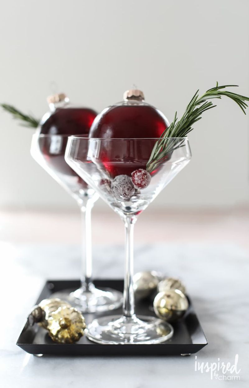 Ideje za božićni koktel: Vrlo veseli ornamentini